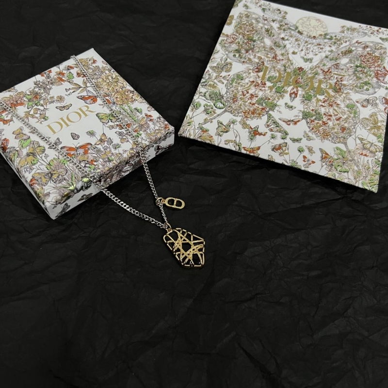 chr1st1an D10r necklaces